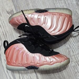 Nike Foamposite Pink and Black Sneakers Size 9 Toddler